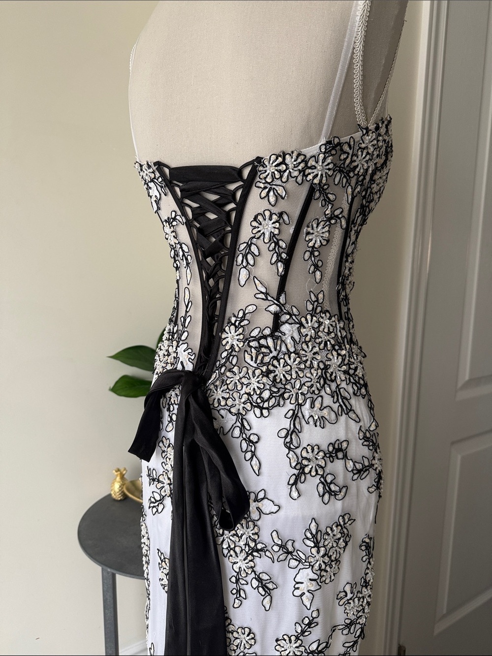 White Embroidered Strapless Evening Gown / Prom Dress - Picture 9 of 11